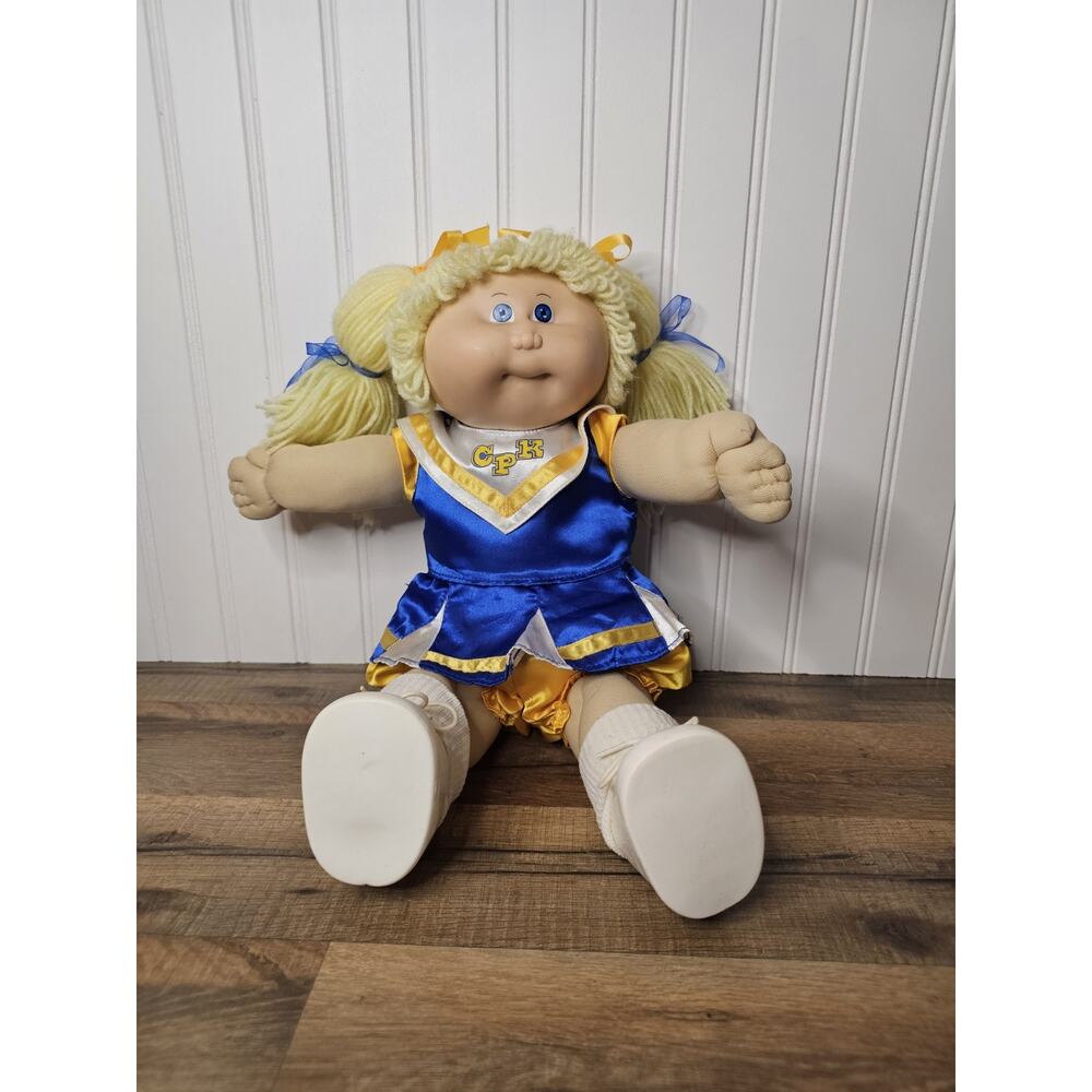 Cabbage Patch Kids 1984 Blonde Hair Blue Eye Cheerleader Doll Vintage - Picture 2 of 8
